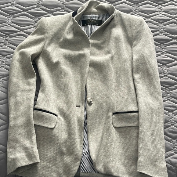 Zara blazer - Picture 1 of 5